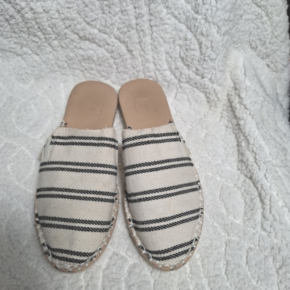 Reef slip on Striped sandals Women’s size 7.5 - Picture 6 of 9
